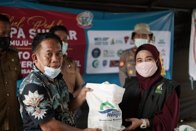 Tiba di Malunda, Rombongan Sulsel Peduli Gempa Sulbar Serahkan Bantuan Ke Pemkab Majene